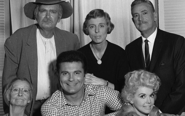  Max Baer Jr with other cast members of Beverly Hillbillies